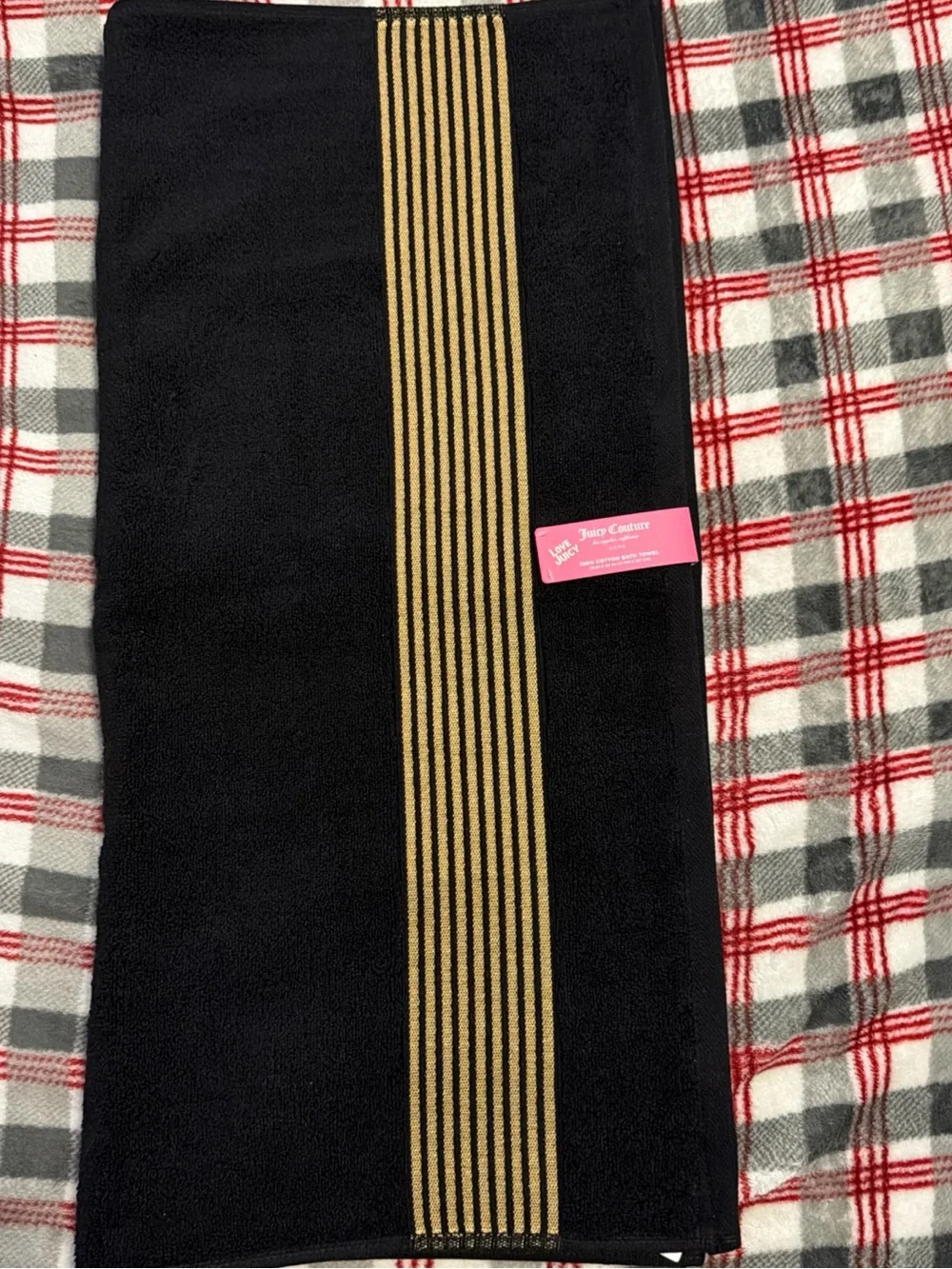 Juicy Couture made color detail